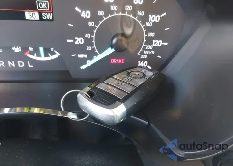 2021 Ford Escape Sel z USA, uszkodzony, nr VIN 1FMCU0H67MUB31723